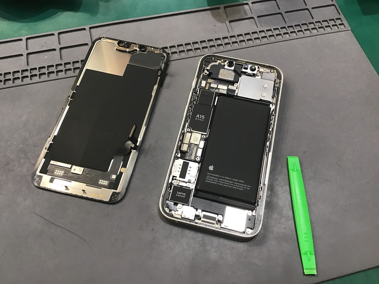 iPhone13のバッテリー交換ならデータそのまま修理可能なスマホ修理工房グランデュオ蒲田店へ！